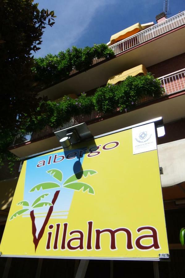 Albergo Villalma Римини Екстериор снимка