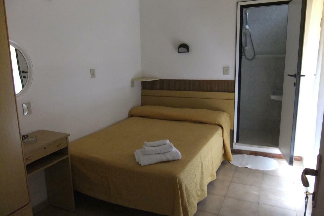 Albergo Villalma Римини Екстериор снимка